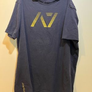 A7 Bar Grip Men's Shirt. Used, but in great condition